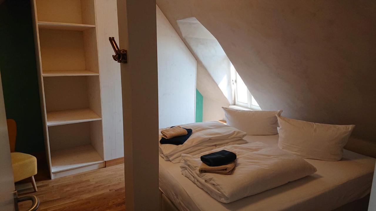 "Goethezimmer" - Auf Dem Dach Der Notenbank فايمر المظهر الخارجي الصورة